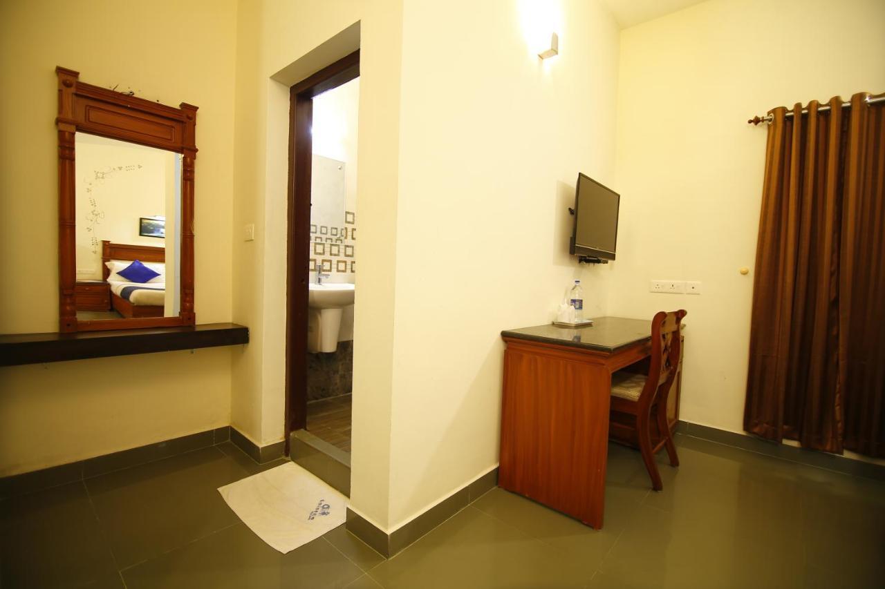 Del-679 Hotel Munnar Esterno foto